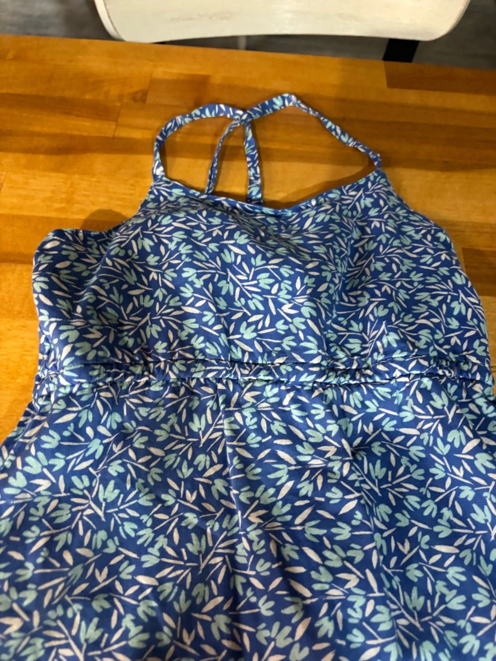 Girls Old Navy Blue and White Leaf-Print Sundress - size 6/7